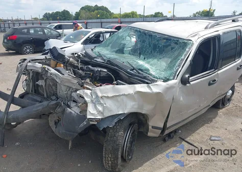 2004 Ford Explorer Xls z USA, uszkodzony, nr VIN 1FMZU62KX4ZA58708